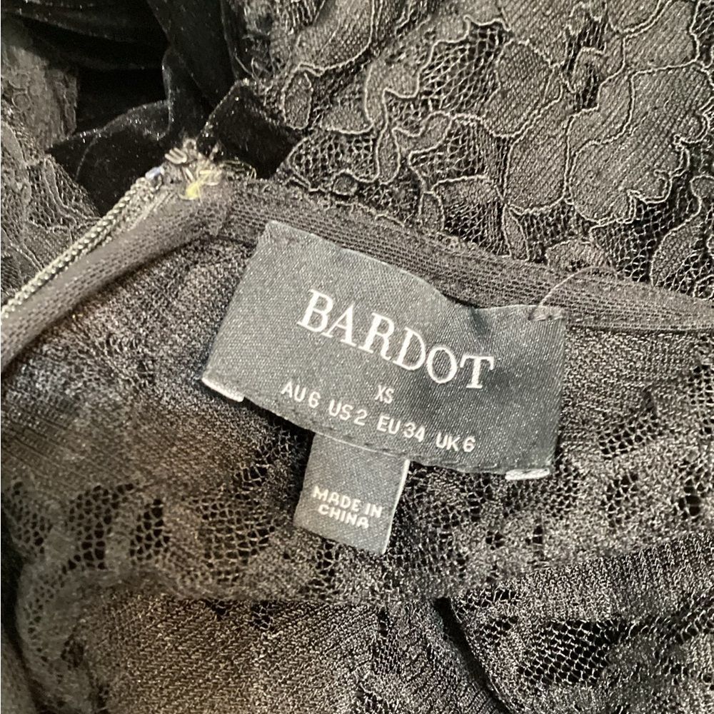 Bardot helenie velour lace maxi dress in‎ black - Picture 13 of 15